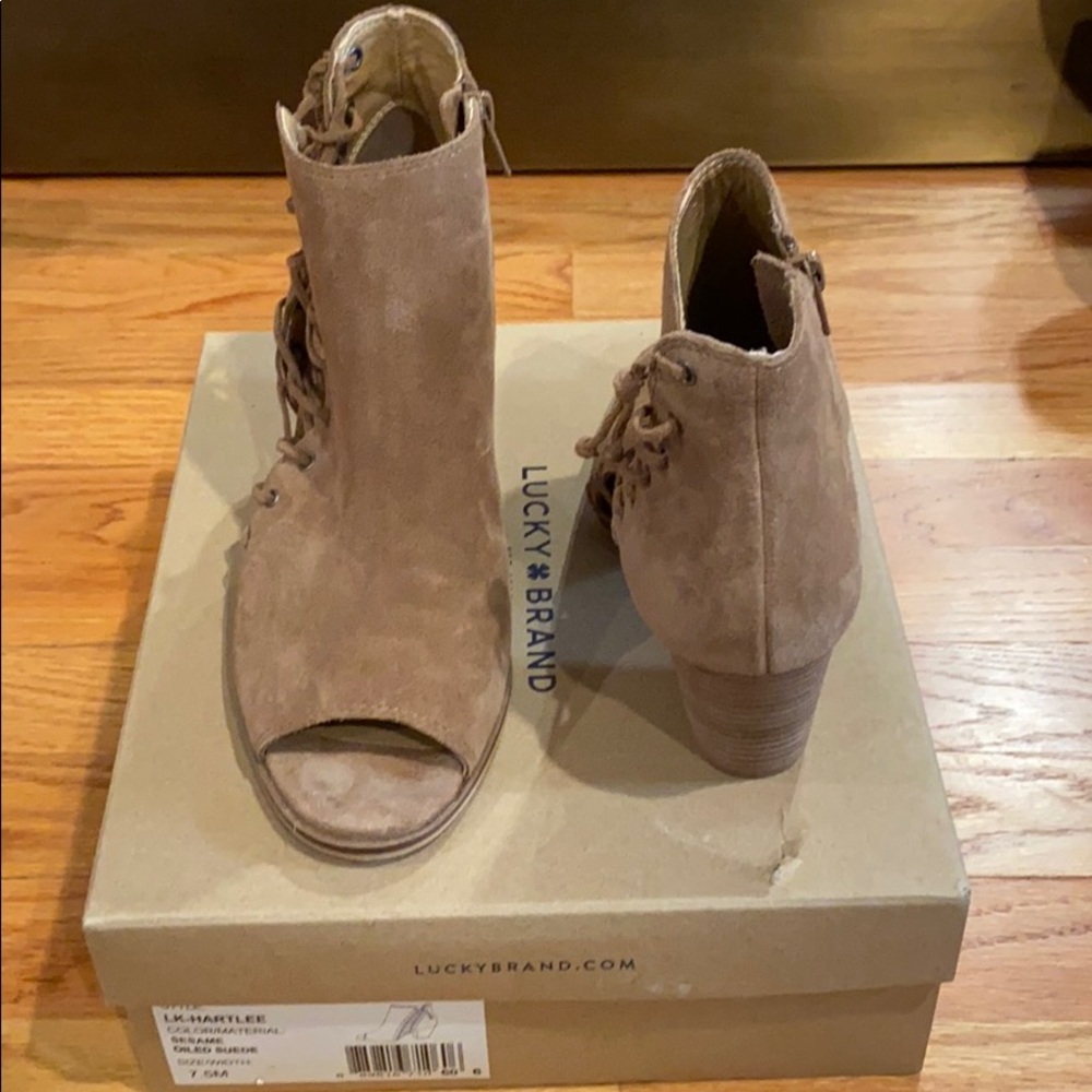 Lucky Brand women’s shoe